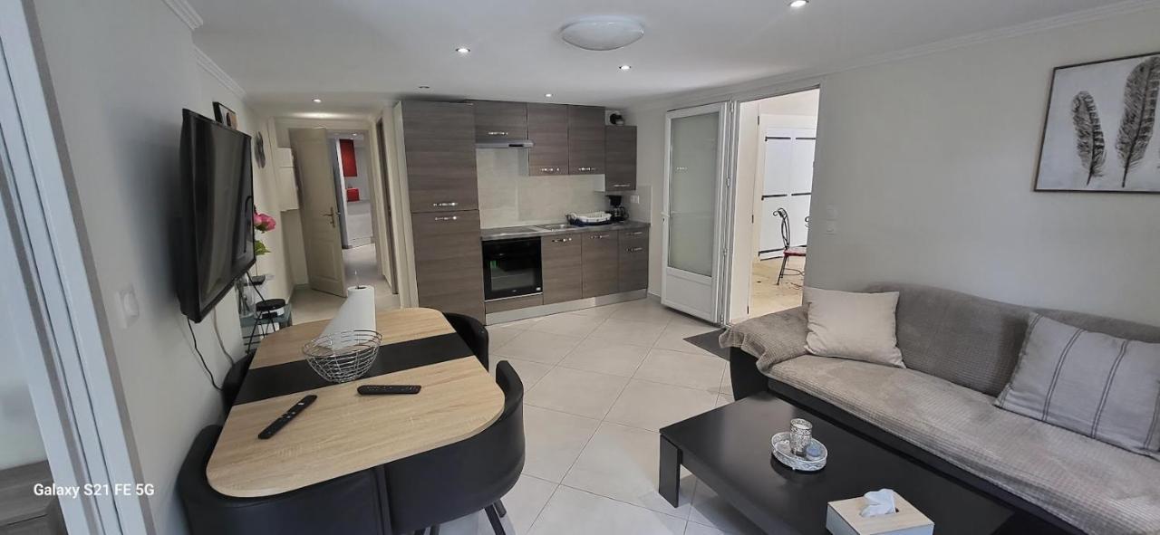 Bassens  Maison Calme Et Spacieuse מראה חיצוני תמונה