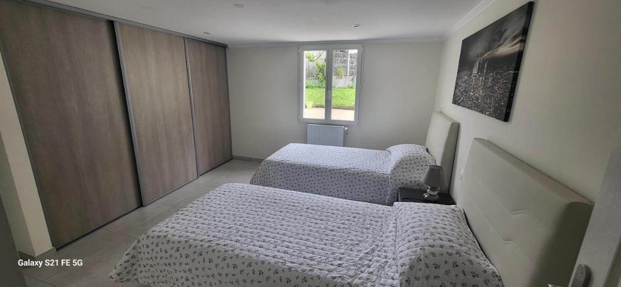 Bassens  Maison Calme Et Spacieuse מראה חיצוני תמונה