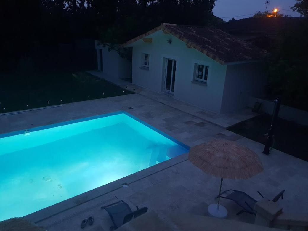 Bassens  Maison Calme Et Spacieuse מראה חיצוני תמונה